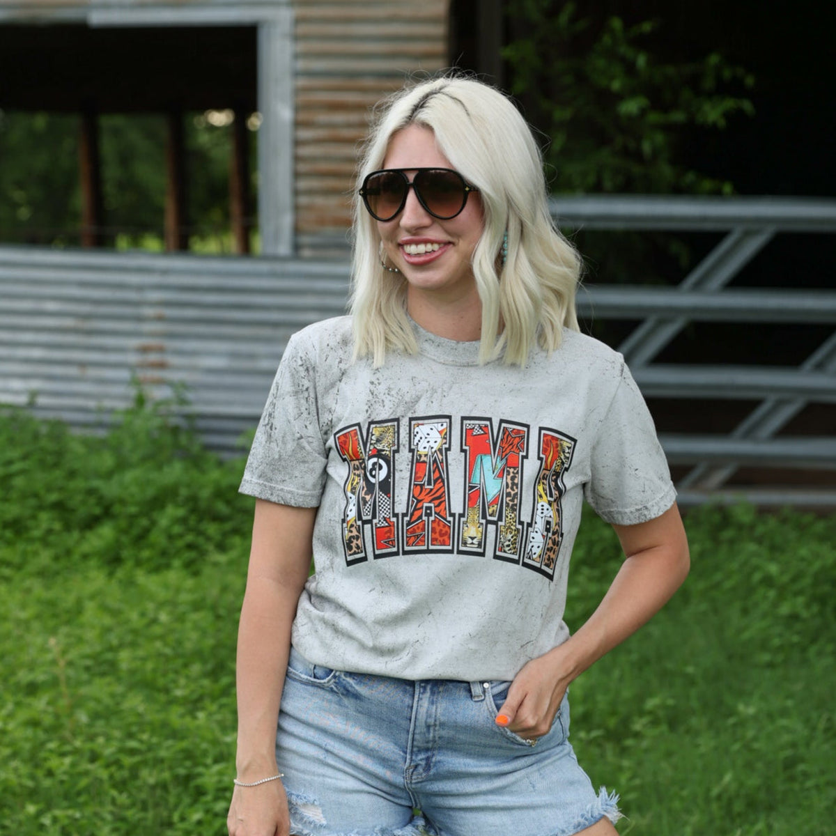 8 Ball Mama DIstressed Graphic Tee