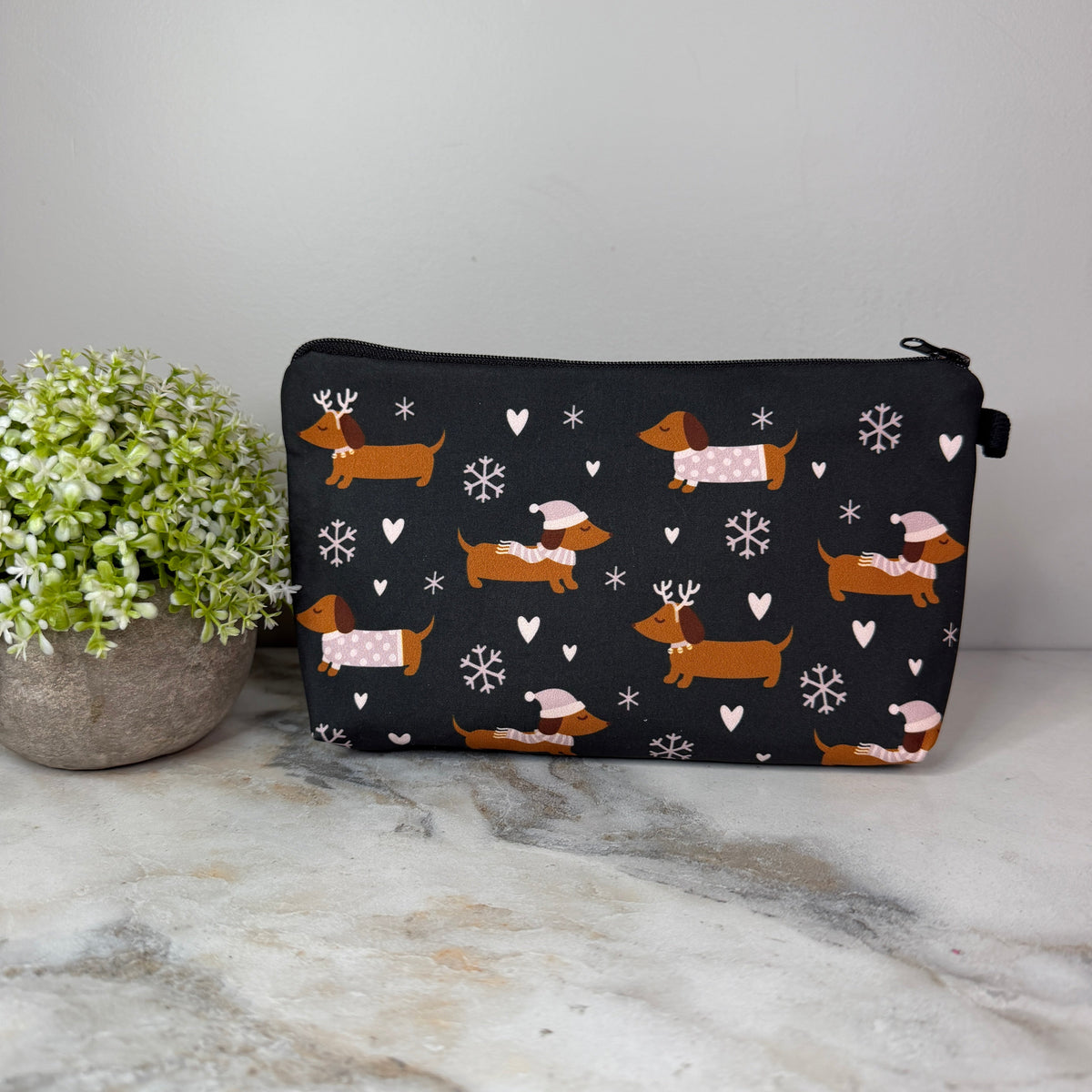 Pouch - Holiday - Dachshund Snowflakes