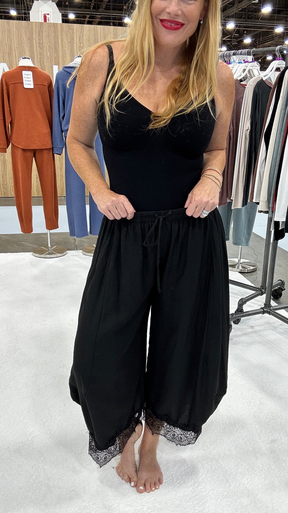 THE Pant with Lace Detail