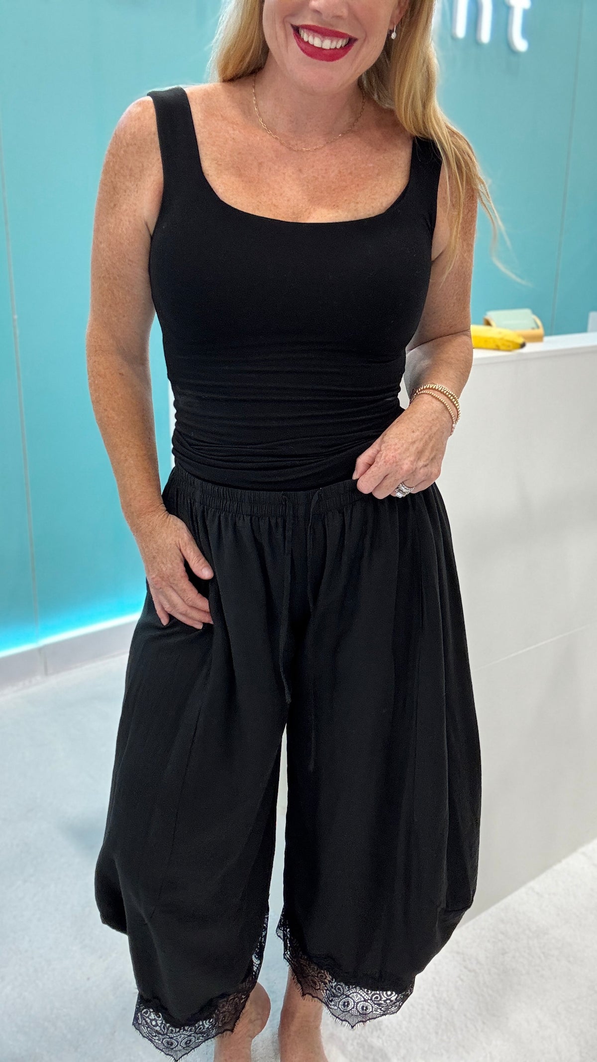 THE Pant with Lace Detail