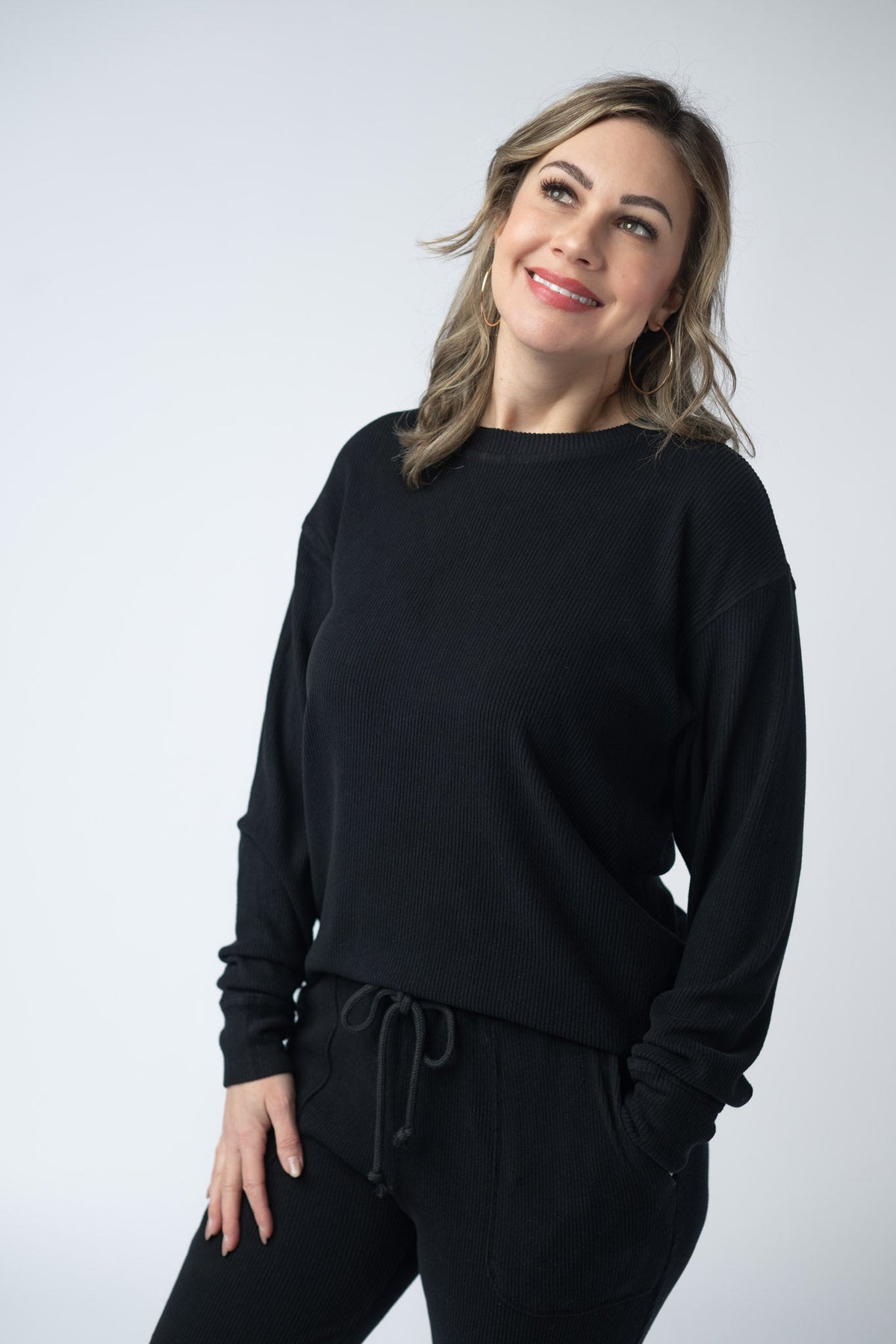 Corrine Ribbed Pullover Top - Black