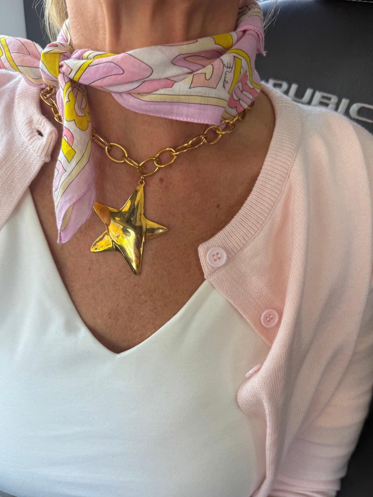 STAR NECKLACE